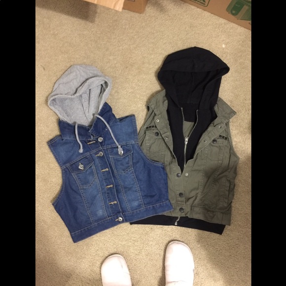 Vest Bundle - Picture 2 of 7